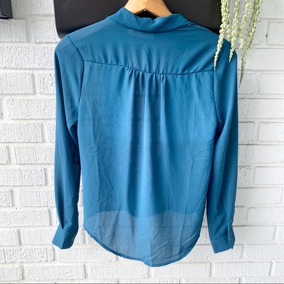 Elodie Anthropologie Drape Cross Front Styled Top - Picture 6 of 10